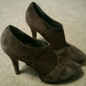 Jessica Simpson brown suede heels